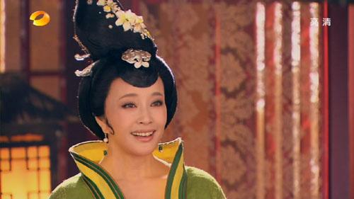从刘晓庆58岁演16岁少女，聊聊影视圈的“扮嫩”现象